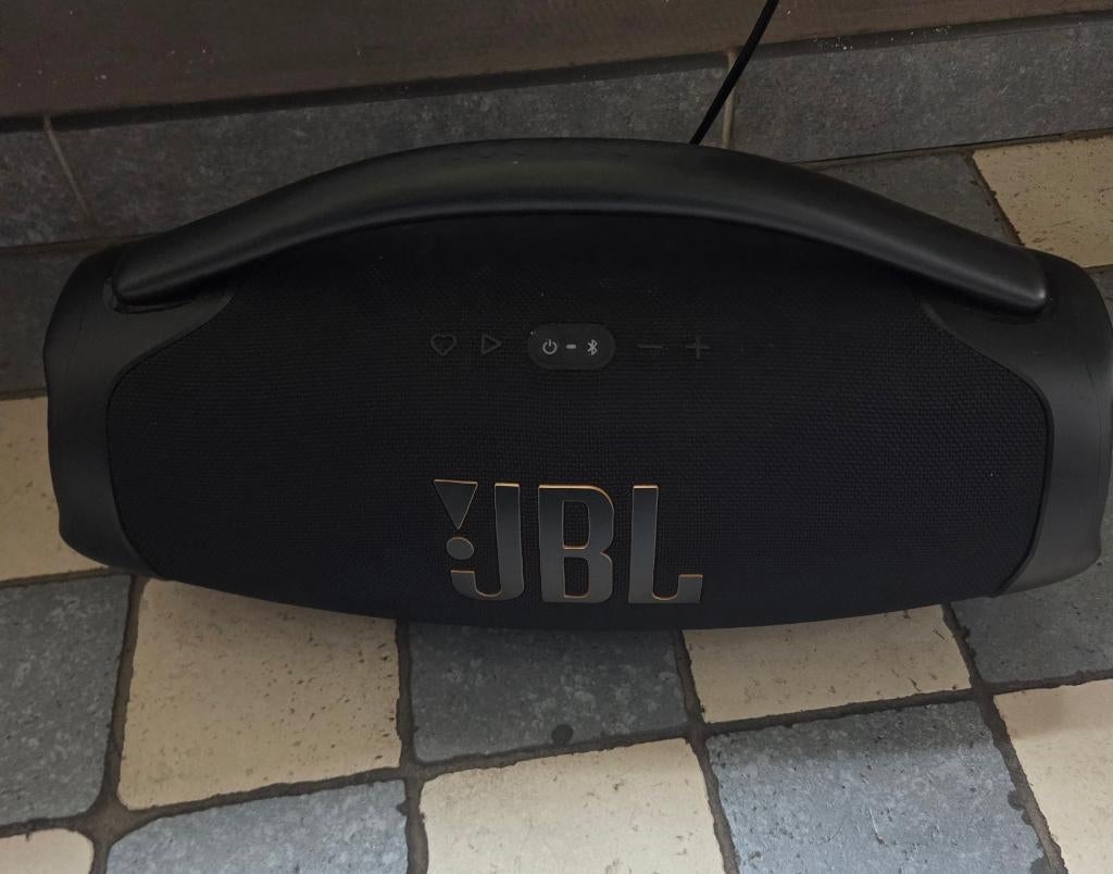 Boombox, Comme neuf, Enlèvement, 120 watts ou plus, Subwoofer