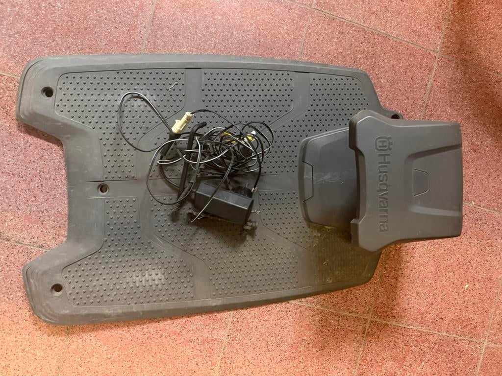 Husqvarna basisstation, Verzamelen, Militaria | Algemeen, Ophalen