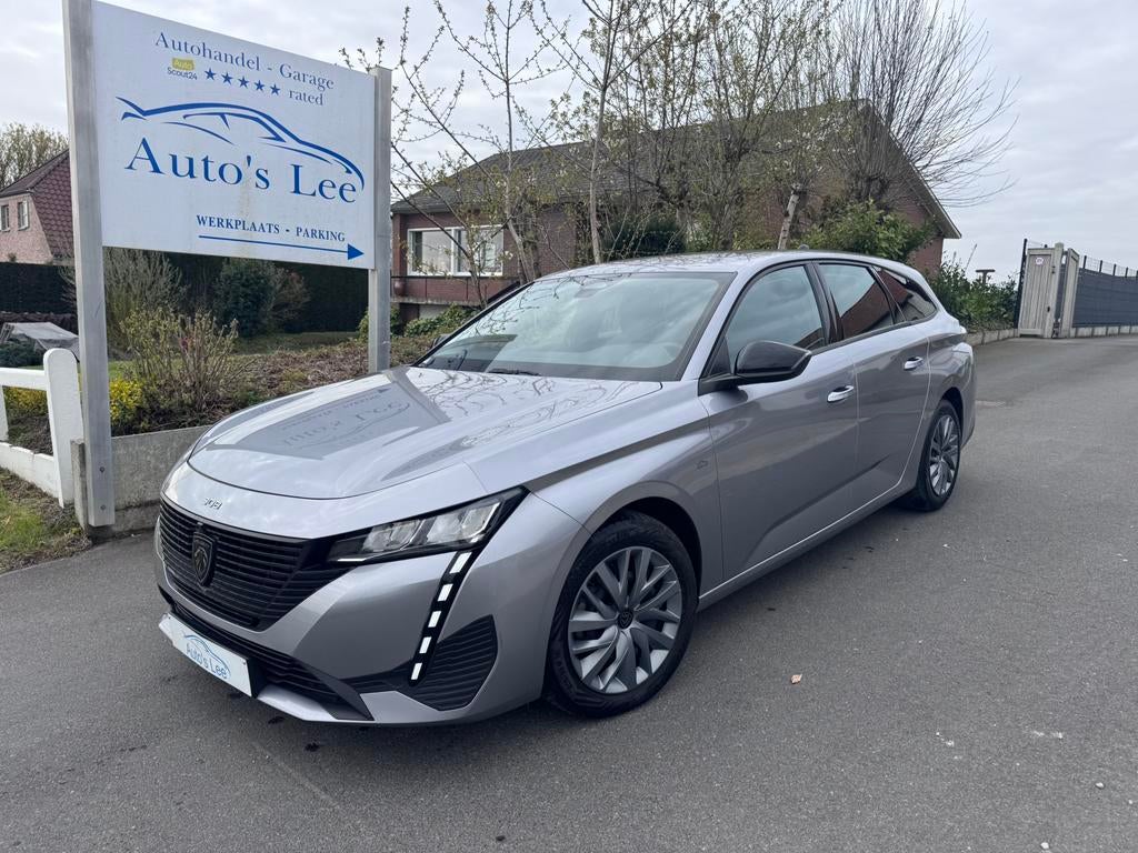 Peugeot 308 1.2/carplay/lane Assist/1eigenaar/nieuwsta, Auto's, Peugeot, USB, 1199 cc, https://public.car-pass.be/vhr/ec62b189-18c4-4f0c-819b-84159be090e3