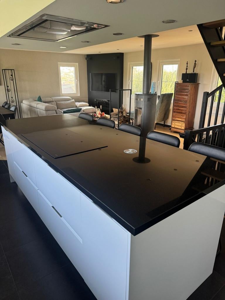 Cuisine équipée complète avec îlot central – électroménager, Articles professionnels, Horeca | Mobilier & Aménagement, Enlèvement