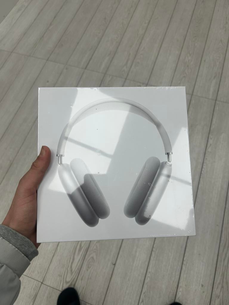 Apple koptelefoons, Ophalen, Nieuw