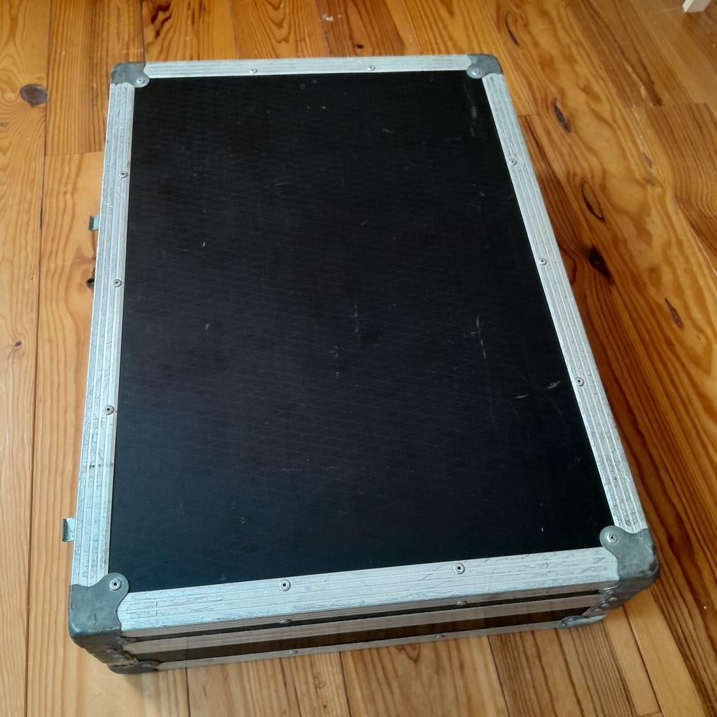 Yamaha ProMix 01 – Table de mixage digitale + flight case, Muziek en Instrumenten, Behuizingen en Koffers, Ophalen, Flightcase