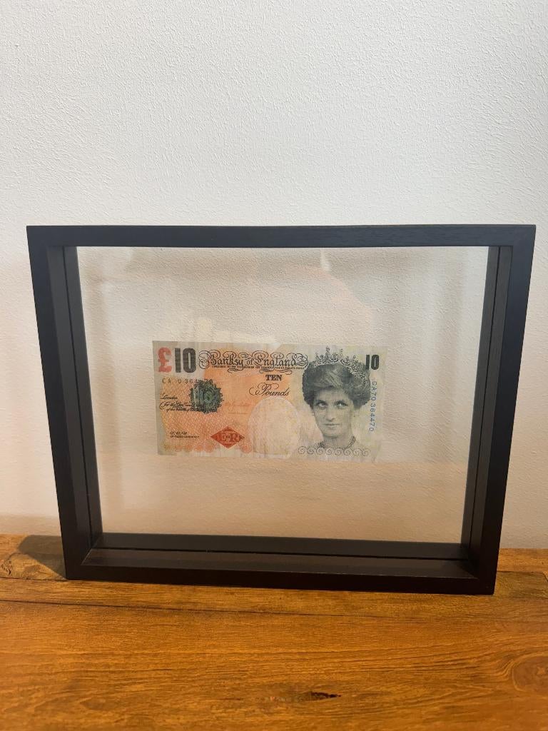Banksy - Di Faced Tenner, Antiquités & Art, Enlèvement ou Envoi