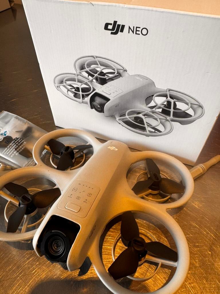 Dji neo, Audio, Tv en Foto, Drones, Ophalen, Zo goed als nieuw, DJI