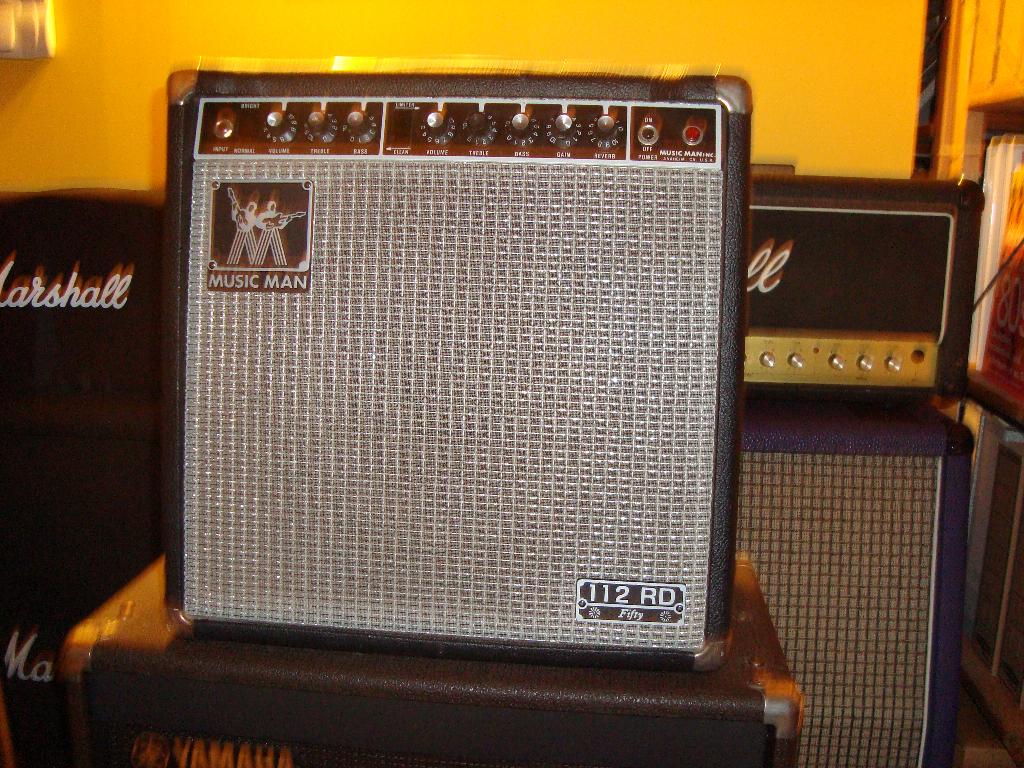 Music Man 1982, Marshall JCM900, Engl, Rivera, Musique & Instruments, Enlèvement, Utilisé, Guitare, 50 à 100 watts