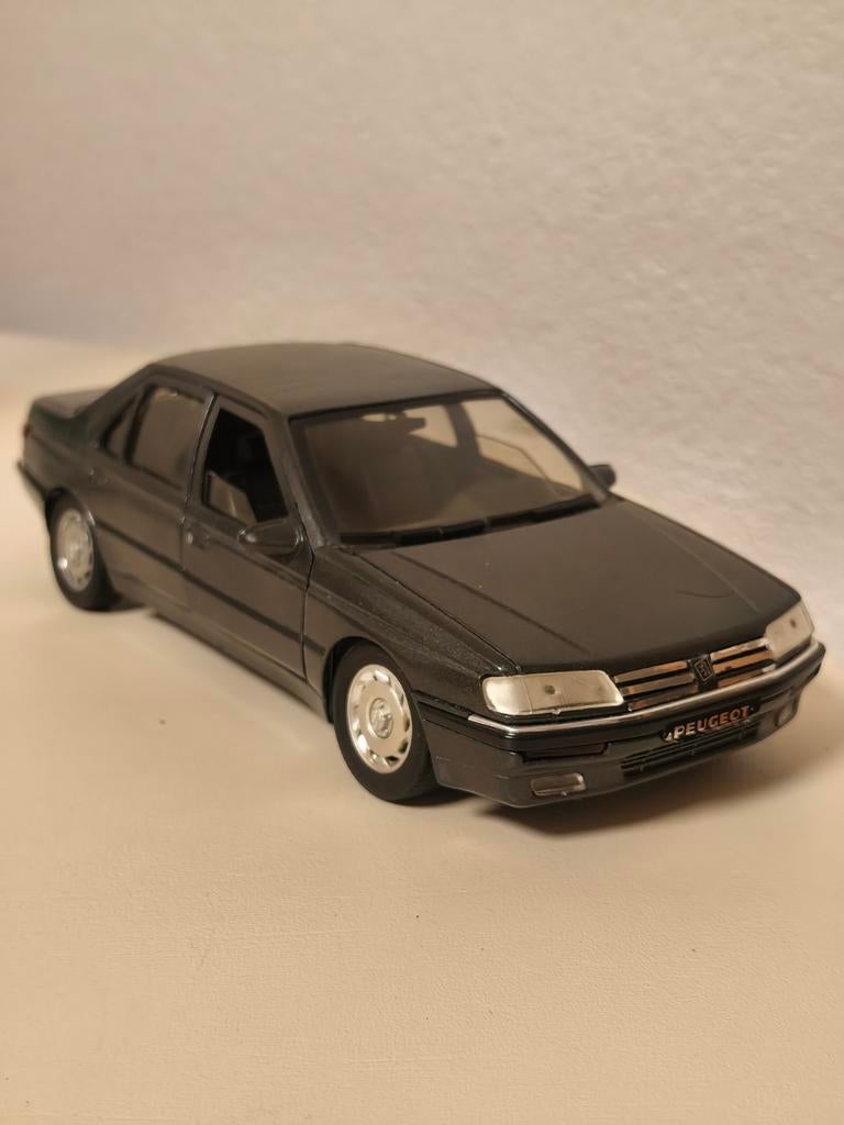 Peugeot 605 miniature échelle 1/18ème vintage et collector, Envoi, Solido
