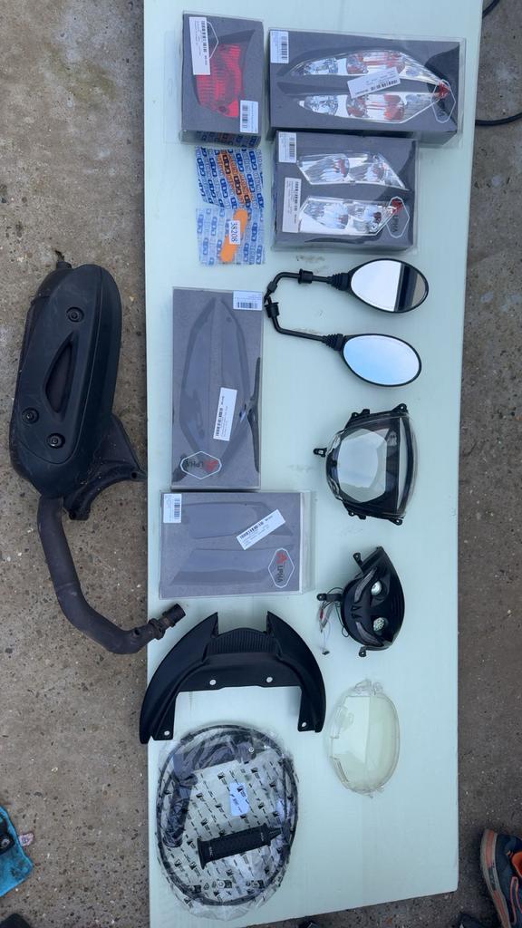 Piaggio zip onderdelen, Fietsen en Brommers, Brommeronderdelen | Scooters, Ophalen, Zo goed als nieuw, Uitlaat, Piaggio