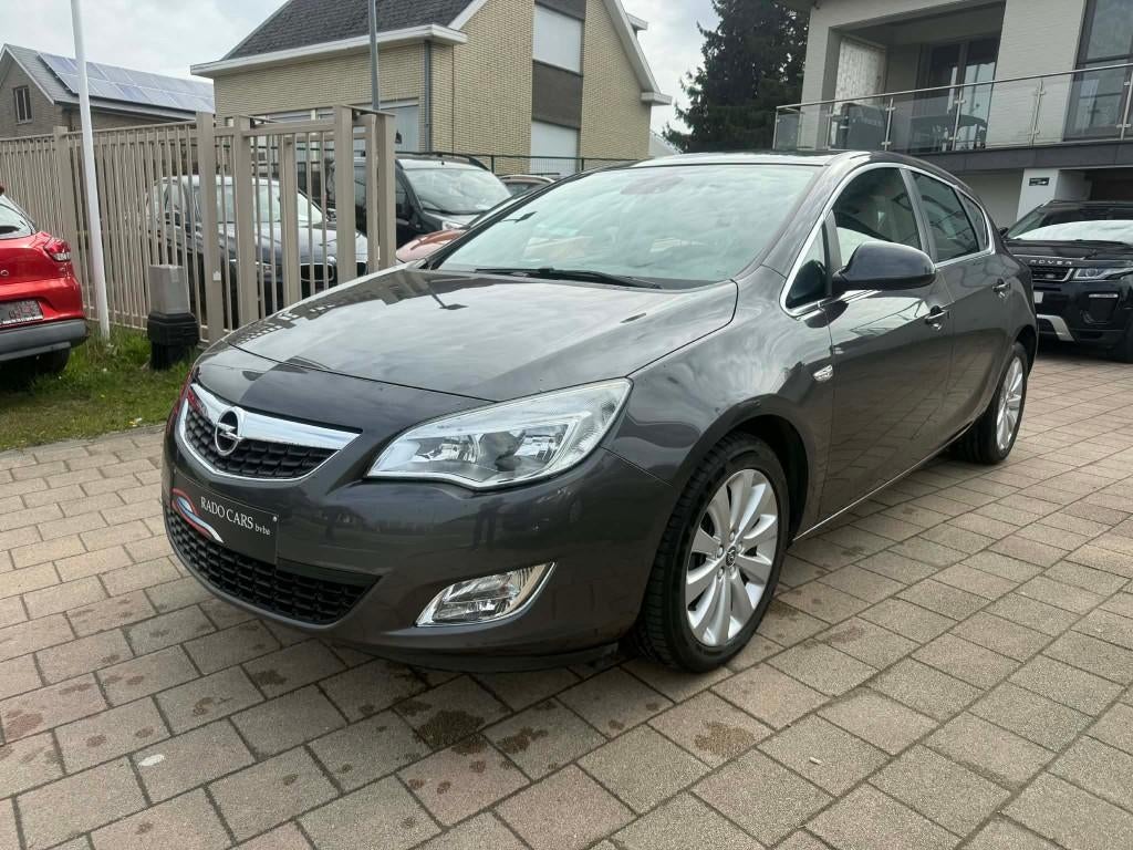 Opel Astra 1.6 benzine van 2011, Auto's, Opel, Bedrijf, Te koop, Astra, Airbags, Airconditioning, Bluetooth, Centrale vergrendeling