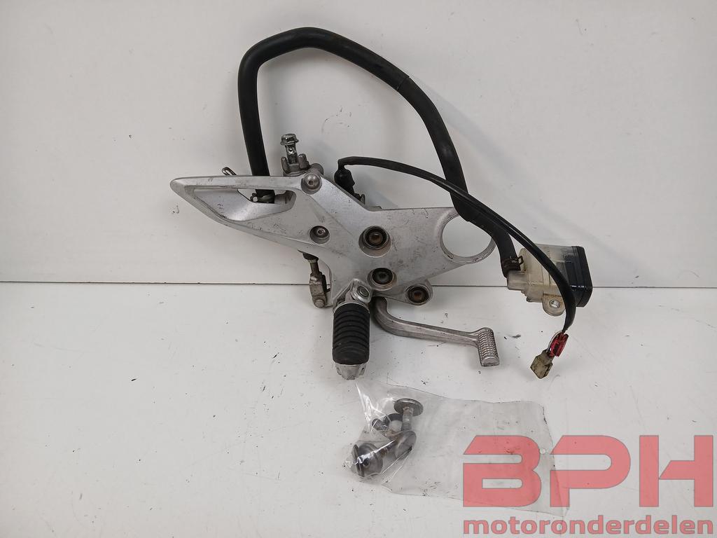 Schetsplaat + rempedaal Suzuki GSX1300BK GSX1300 B-king Bkin, Motos, -, Utilisé, -, -