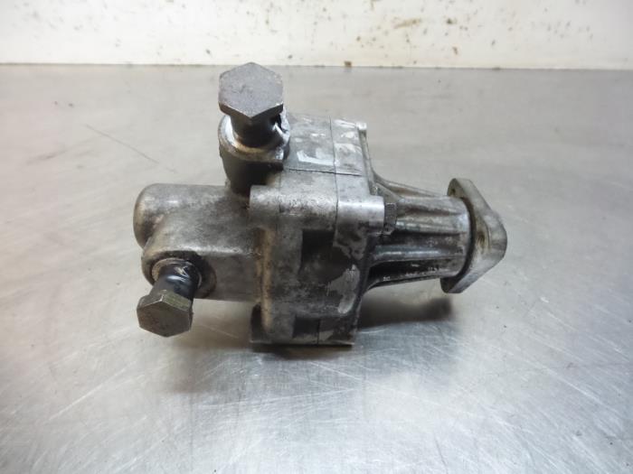 Pompe direction assistée d'un BMW 7-Serie (7-Serie 86-), -, Utilisé, -, -
