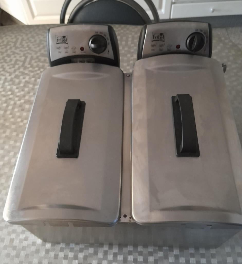 Dubbele friteuse van “Fritel FR1355”, Elektronische apparatuur, Frituurpannen, 4 liter of meer, Duo-friteuse, Uitneembare binnenpan