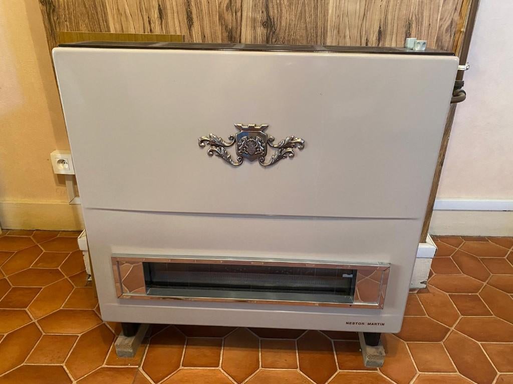 Convecteur à gaz Nestor Martin avec imitation de bûches, Enlèvement, Comme neuf, 800 watts ou plus, Poêle