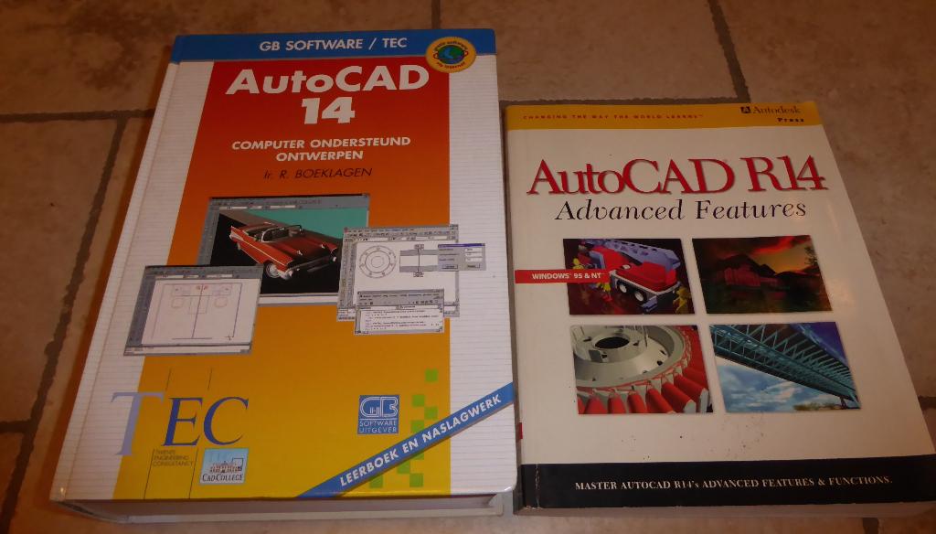 2 livres « Autocad », Livres, Enlèvement ou Envoi, Comme neuf