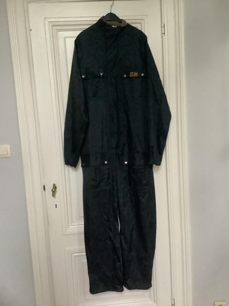 Regenoverall moto Team Bruce's, Ophalen