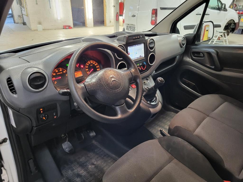 ⭐ Citroen Berlingo L2 - Trekhaak - Navi - Carplay - Camera, Auto's, Voorwielaandrijving, Stof, Euro 6, 4 cilinders