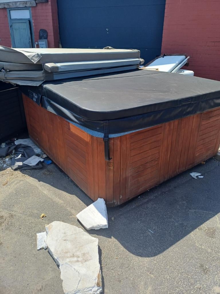 Jacuzzi gratis geleverd bij u, Ophalen of Verzenden