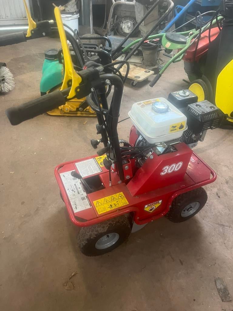 Graszode snijder, Zakelijke goederen, Ophalen