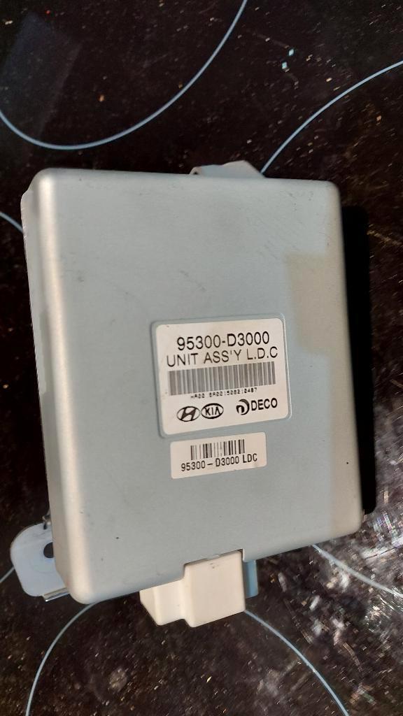 Omvormer van een Hyundai Tucson 953000 - D3000, Auto-onderdelen, Verzenden, Gebruikt, Hyundai