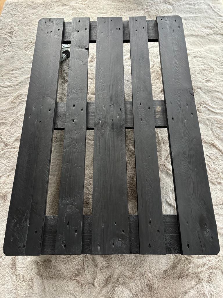 Table basse palette noire, Maison & Meubles, 100 à 150 cm, Moins de 50 cm, Enlèvement, 50 à 100 cm