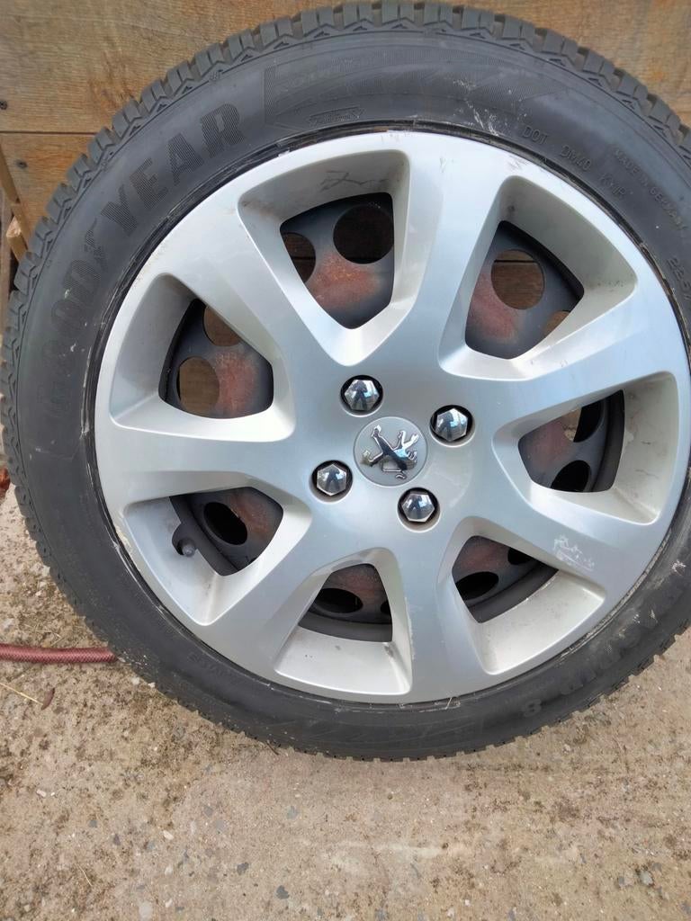 Pneus d hiver pour Peugeot 3008 Phase 1 0488653972, Pneu(s)