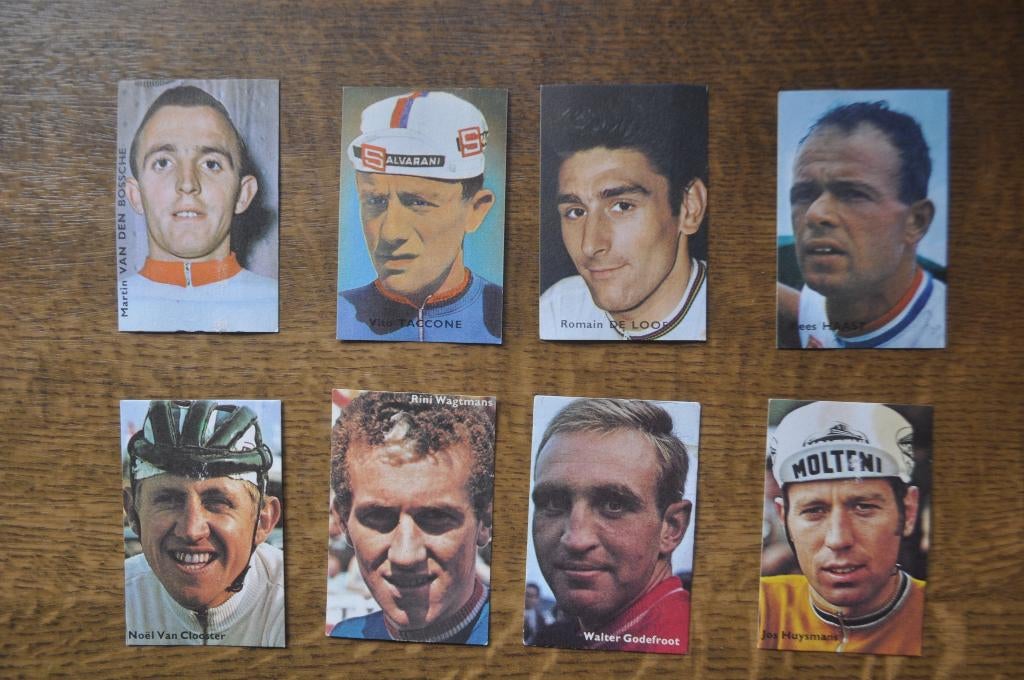 VICTORIA 8 PRENTJES WIELRENNERS, Enlèvement ou Envoi, Utilisé, Plusieurs images