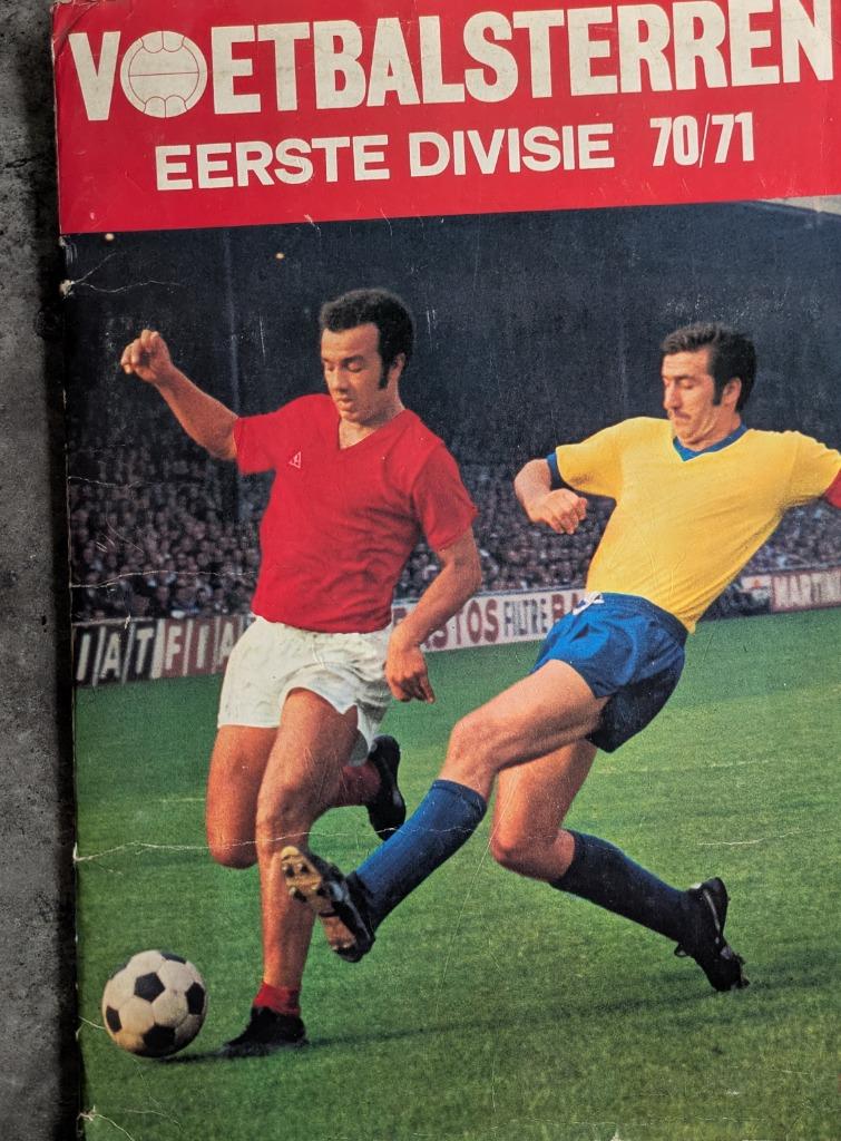 VOETBAL 1970 1971 PRE PANINI 240X cartes + album vide VDH, Hobby & Loisirs créatifs, Autocollants & Images, Comme neuf, Envoi