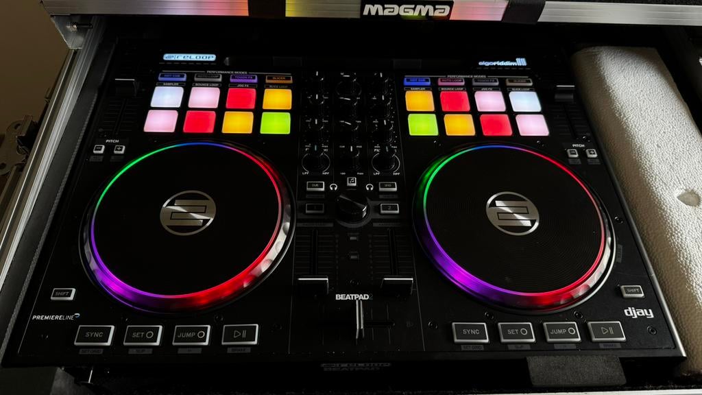 Reloop Beatpad2-controller + Magma-vliegkoffer, Muziek en Instrumenten, Dj-sets en Draaitafels, Ophalen, Zo goed als nieuw, Reloop