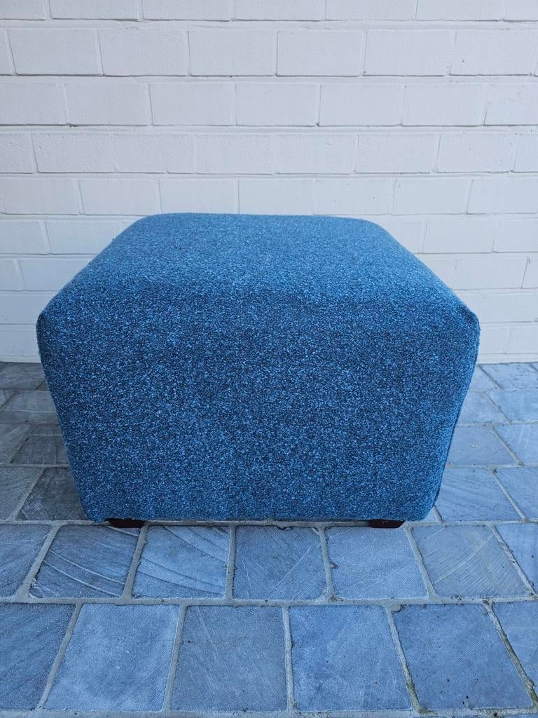 Poef blauw wol 63 x 63 cm, Huis en Inrichting, Zetels | Voetbanken en poefs, Ophalen, Stof