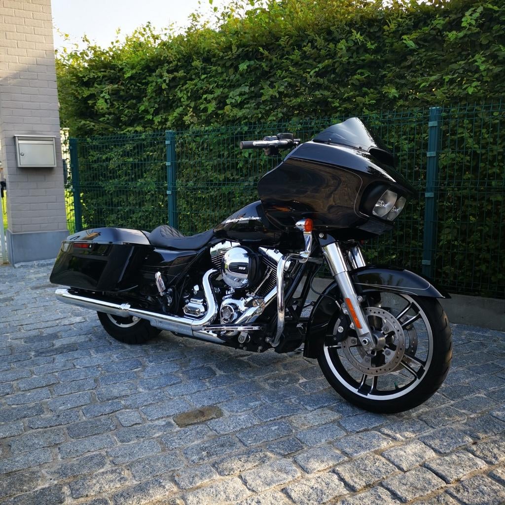 Harley Davidson FLTRXS Road Glide Special 103, Motos, Particulier