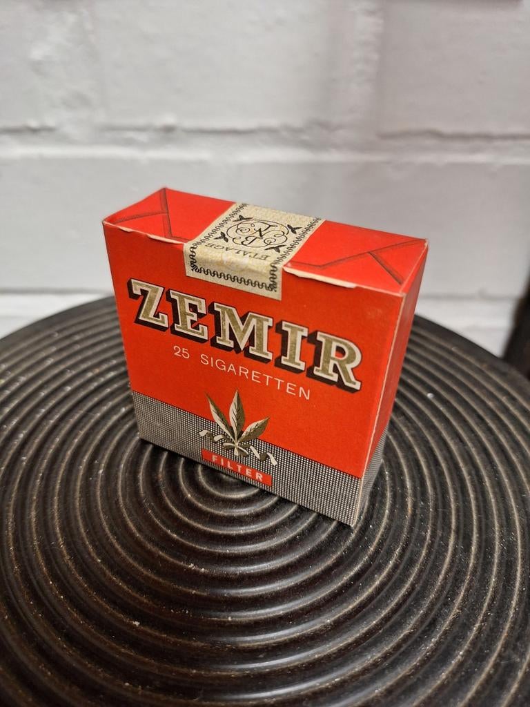 Ancien paquet de Etalage cigarettes Zemir Gosset Bruxelles, Collections, Enlèvement ou Envoi, Utilisé, Emballage