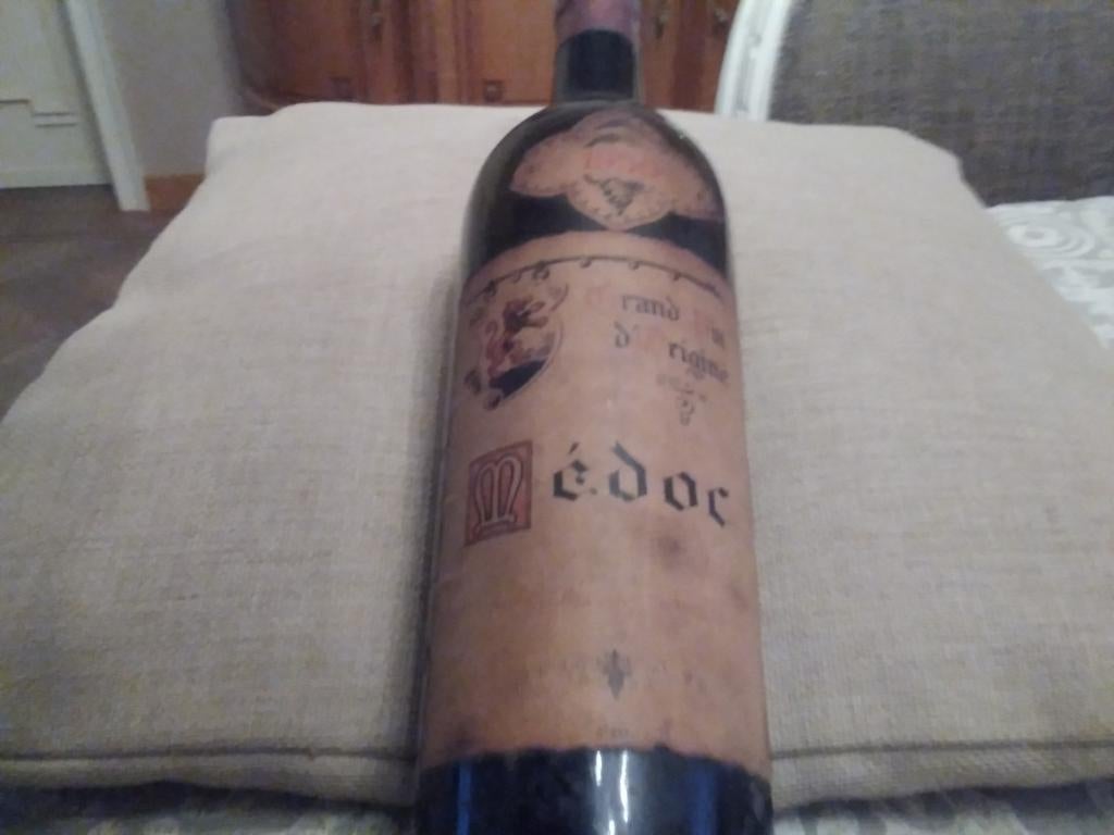 ideal pour collectionneurs, Collections, Enlèvement, Utilisé, France, Vin rouge