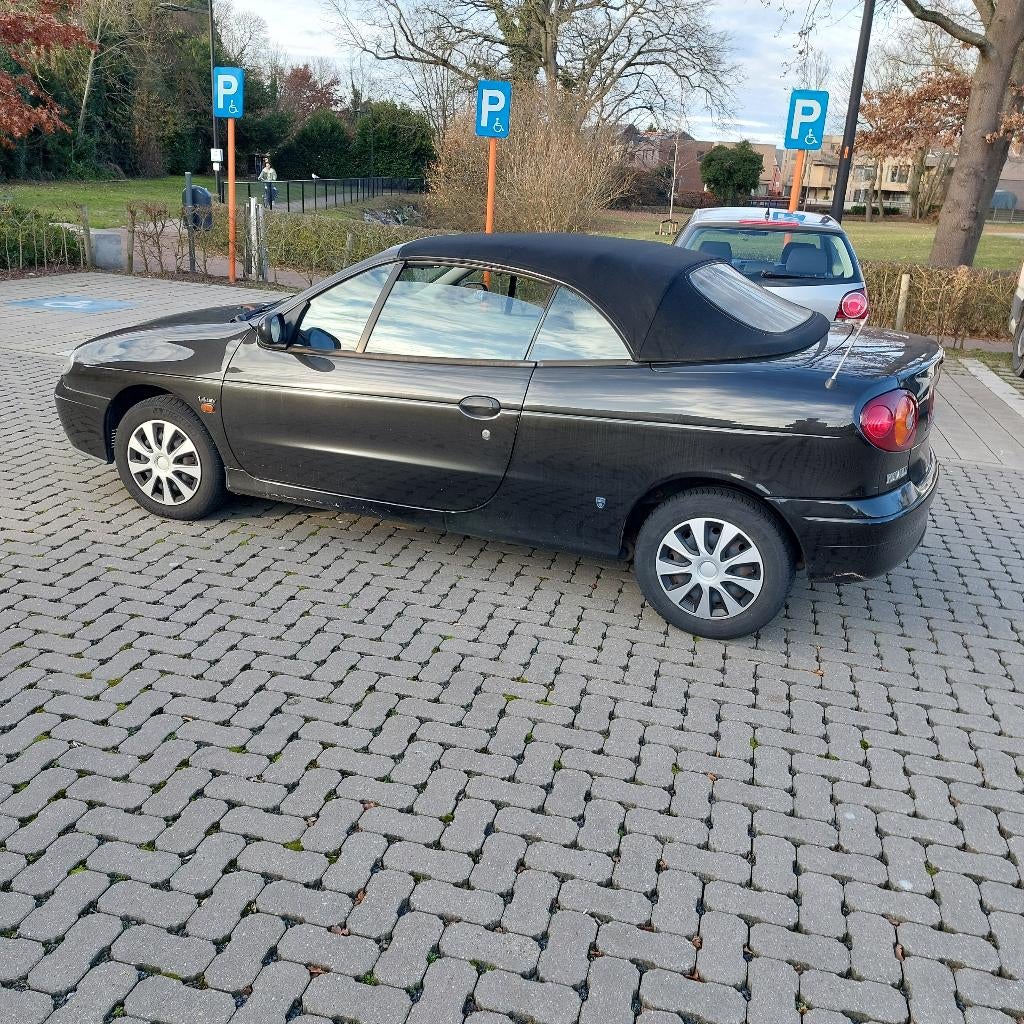 Renault Megane Cabrio, Auto's, Stof, 4 cilinders, Cabriolet, Zwart