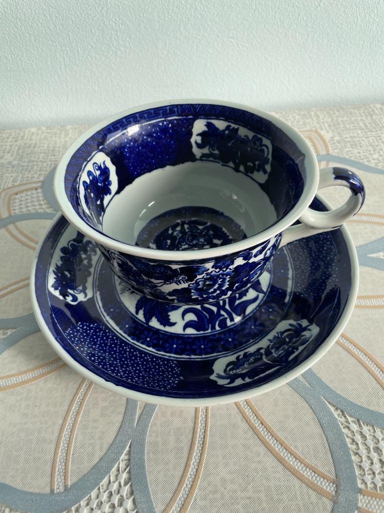 Tasse à thé et soucoupe Royal Sphinx, Antiquités & Art, Enlèvement