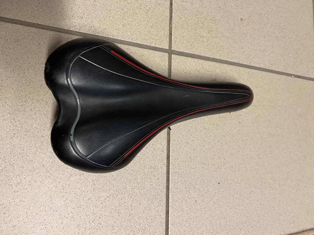 A VENDRE Selle pour Vélo/VTT Homme, Vélos & Vélomoteurs, Enlèvement, Comme neuf, Selle, Inconnue