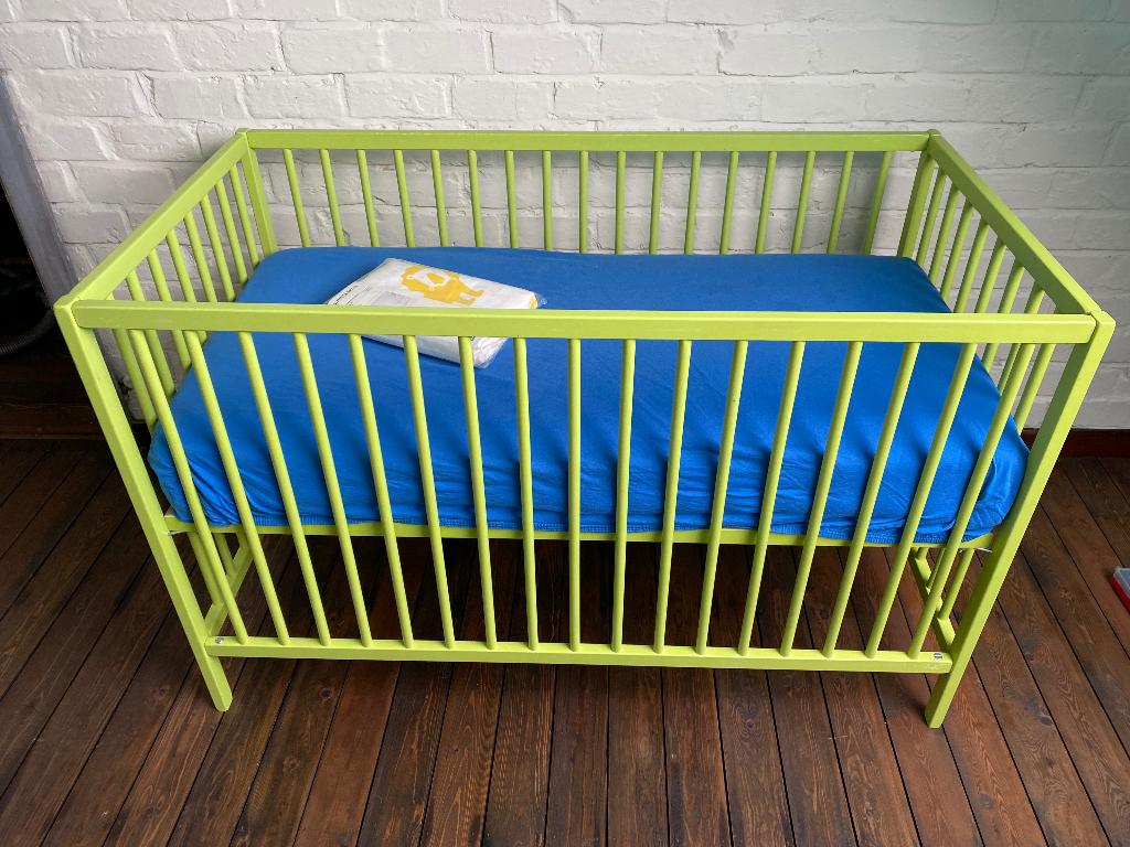 baby/peuter meegroeibed (SOMNAT Ikea) + matras, Kinderen en Baby's, Babywiegjes en Ledikanten, Ophalen, Zo goed als nieuw, Overige typen