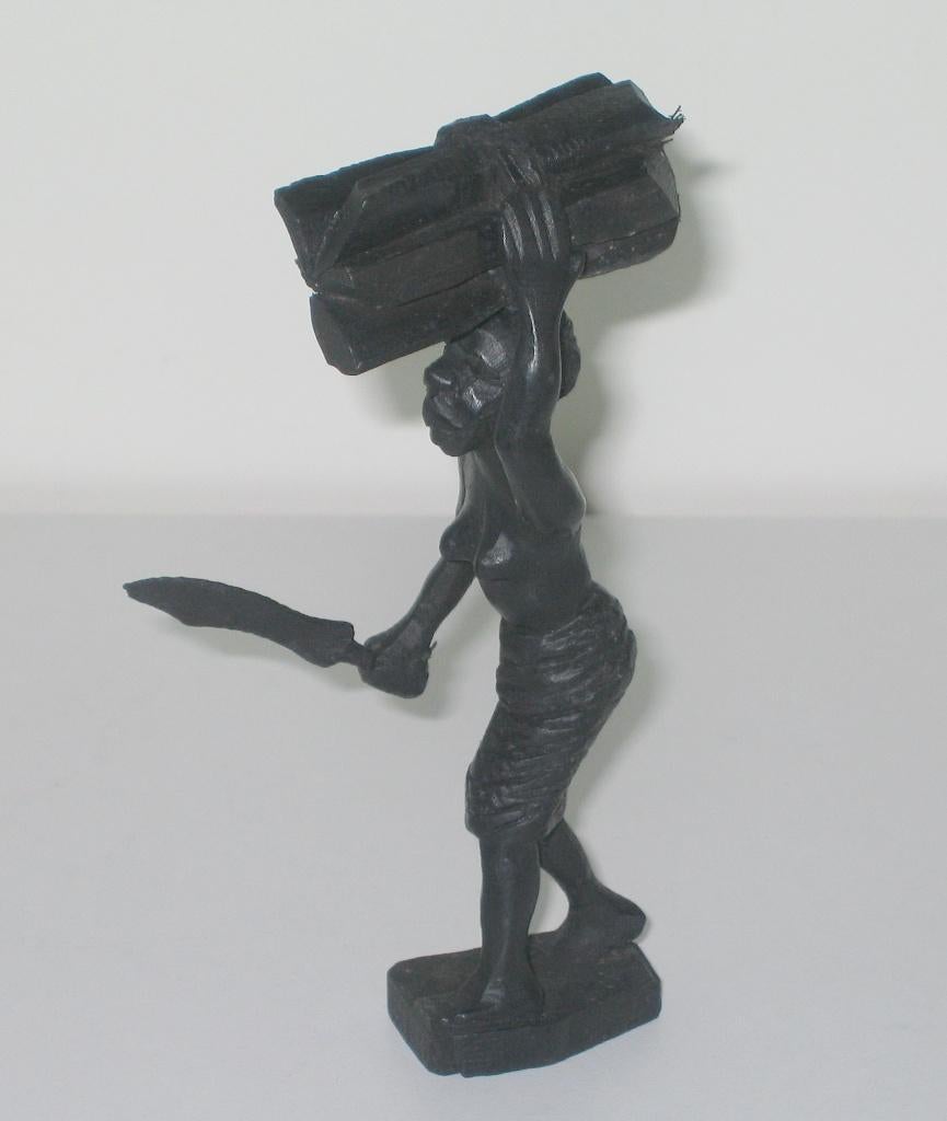 FEMME AFRICAINE AVEC PISTOLET - 4024, Antiquités & Art, Enlèvement