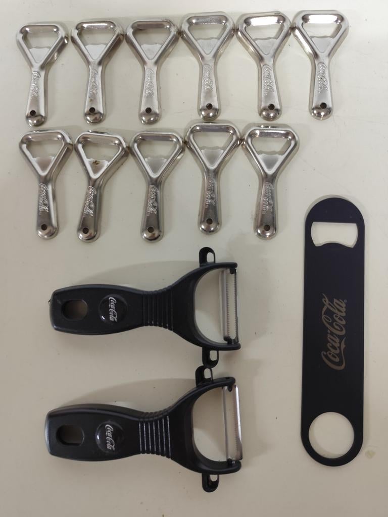 Coca cola: flessen openers, de snij mesjes nog 1 stuk., Verzamelen, Overige Verzamelen, Nieuw, Ophalen
