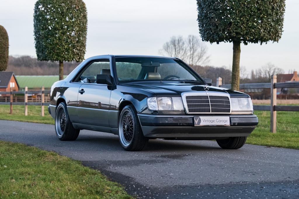 Mercedes-Benz 230CE Coupé, Auto's, 4 zetels, Achterwielaandrijving, 4 cilinders, 2300 cc