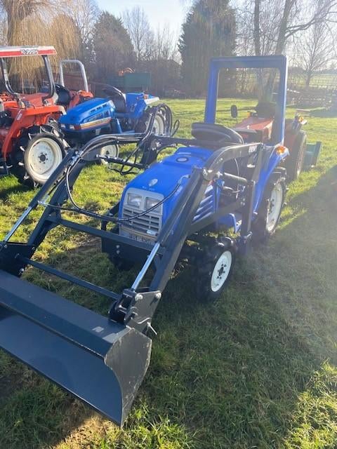 minitractor iseki sial 15 met voorlader en servo, Enlèvement