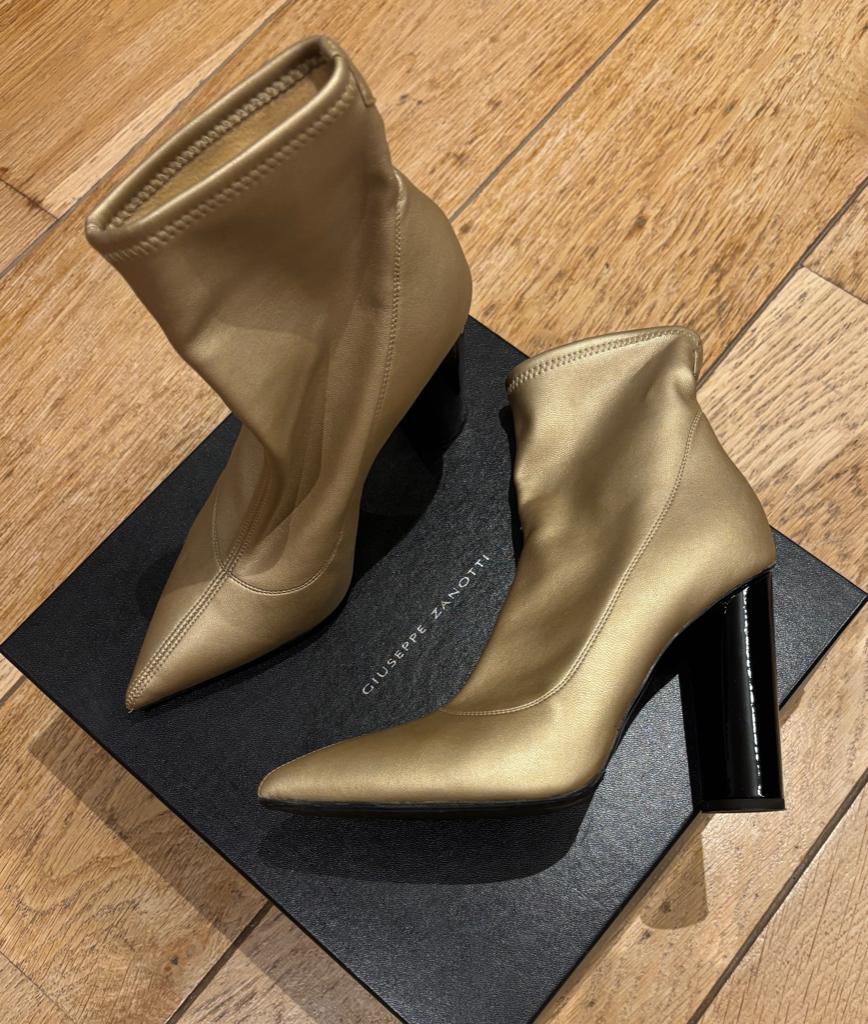 Chaussures, Kleding | Dames, Schoenen, Zo goed als nieuw, Schoenen met hoge hakken, Overige kleuren, Ophalen of Verzenden