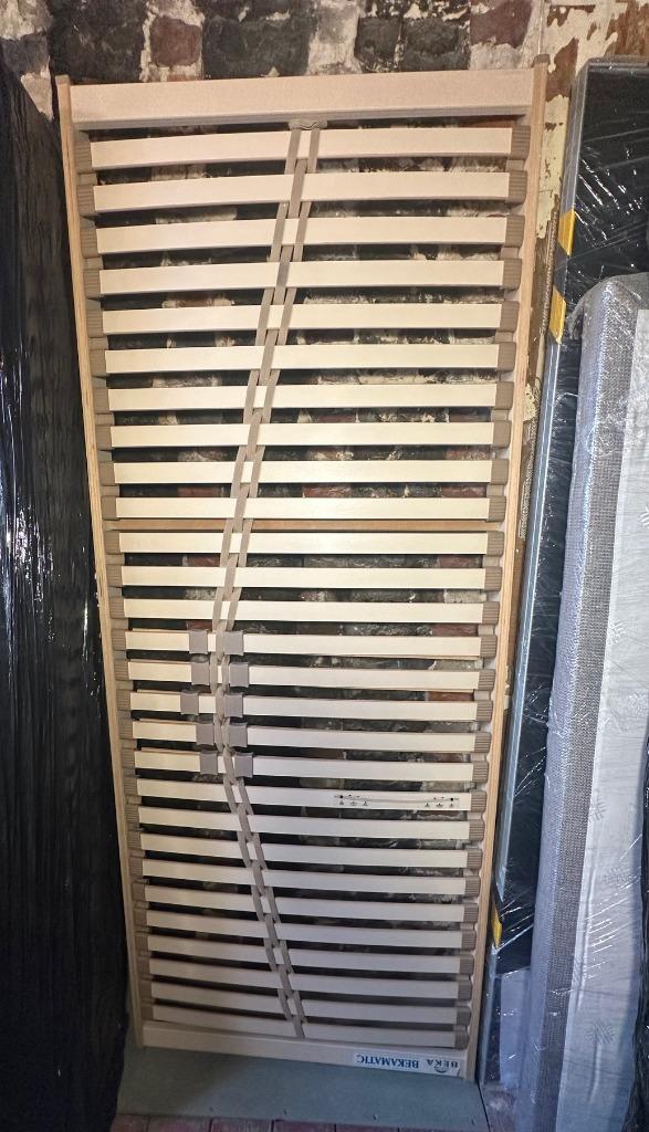 2 sommiers et deux matelas de la marque Beka, Matelas, Une personne, Utilisé, 200 cm