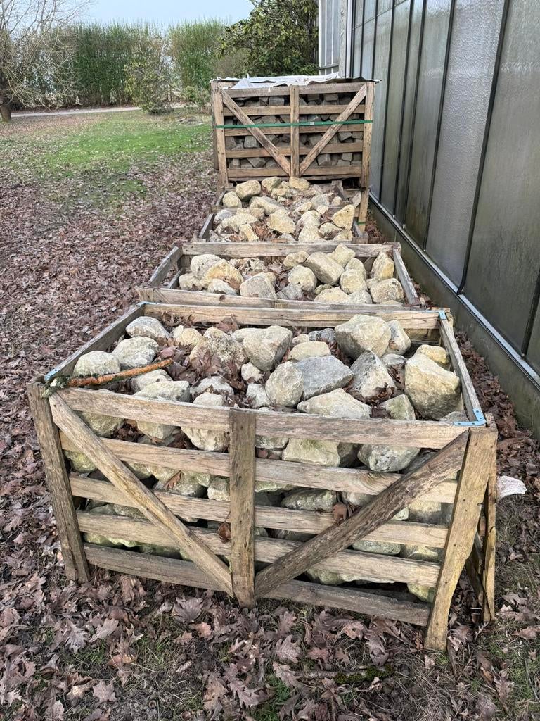 Lot de pierres de Gobertange, Enlèvement, Minéral