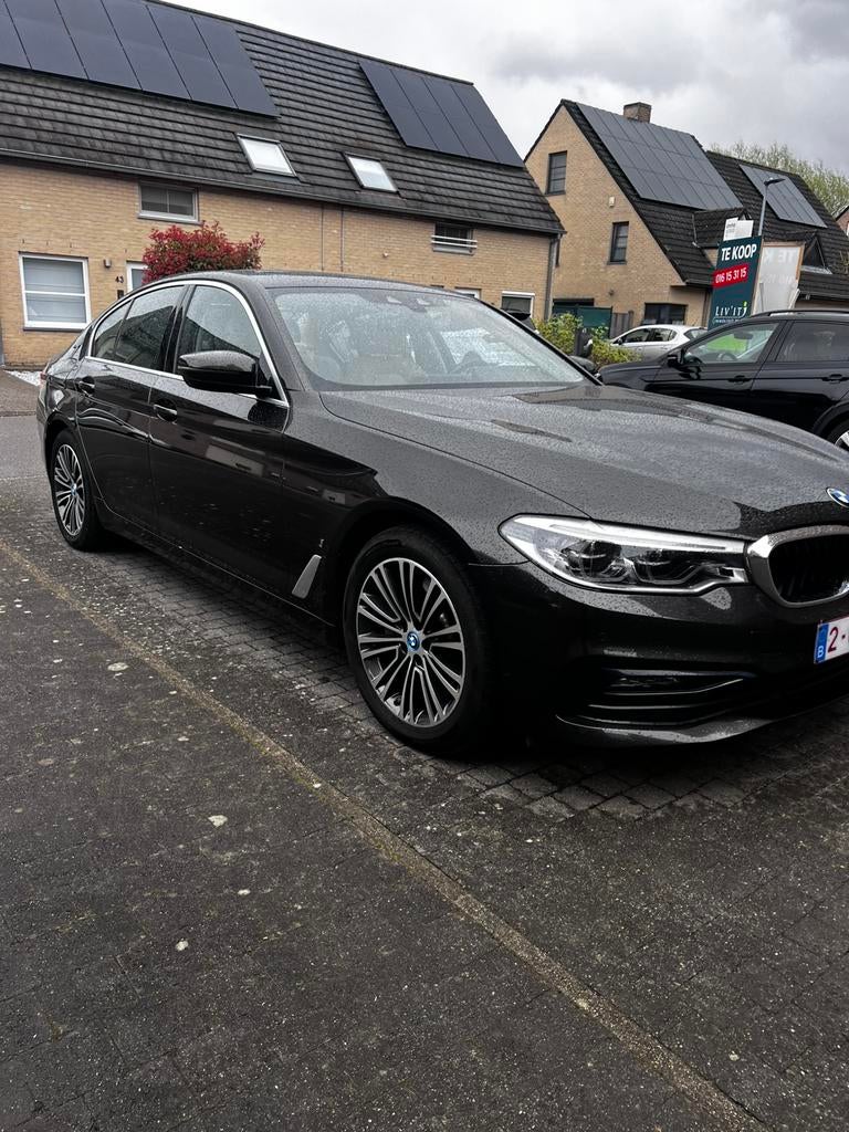 Bmw 530 hybride, Auto's, BMW, Automaat, Bruin, Leder, Dealer onderhouden