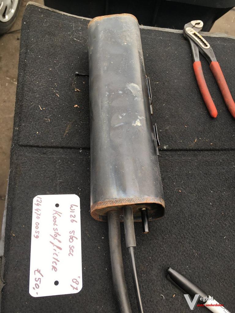 Mercedes W126 560 SEL 1987   Koolstoffilter 124 470 0059, -, Utilisé, -, -
