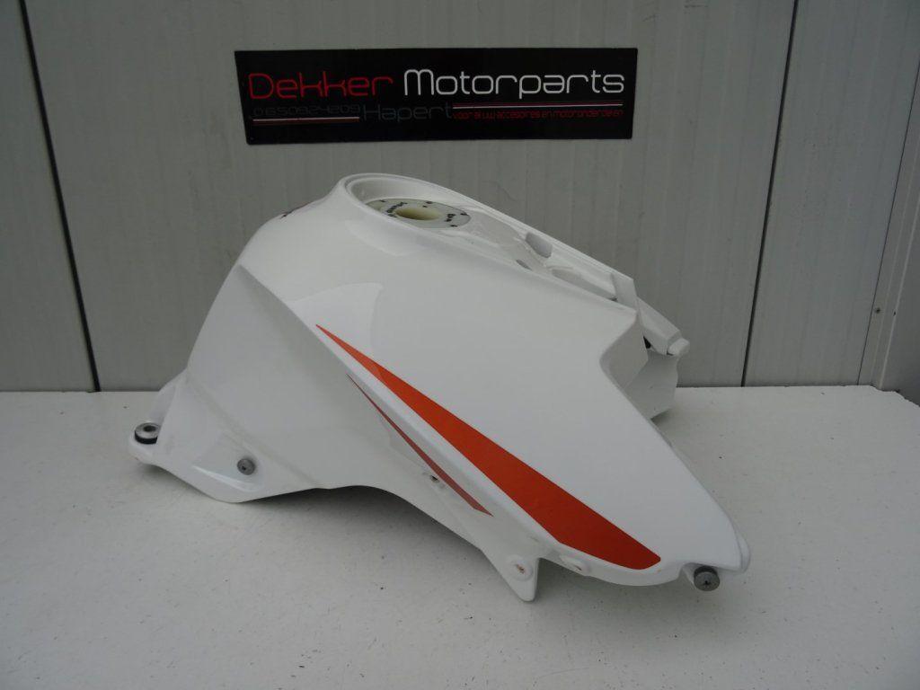 Benzine Tank / Fuel Tank KTM Super Duke 1290R 2014-2016 Wit, Motoren, Gebruikt, -, -, Ophalen of Verzenden