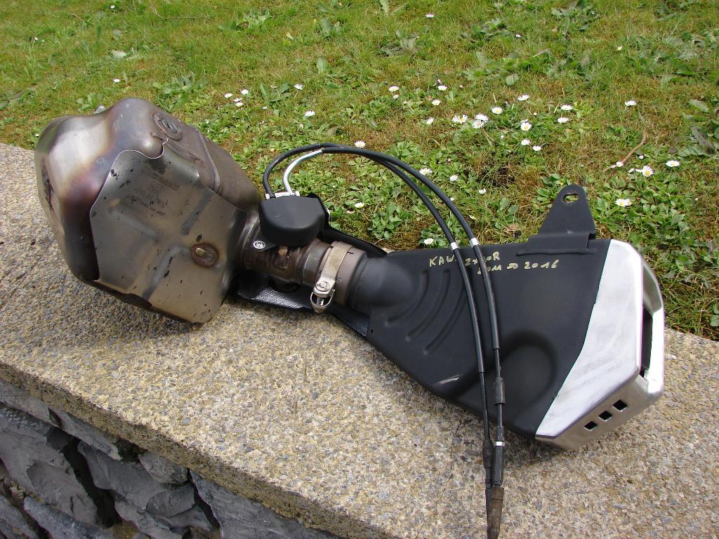 KAWASAKI ZX10 R NINJA 2011 -15 catalyseur + silencieux origi, Ophalen, Zo goed als nieuw