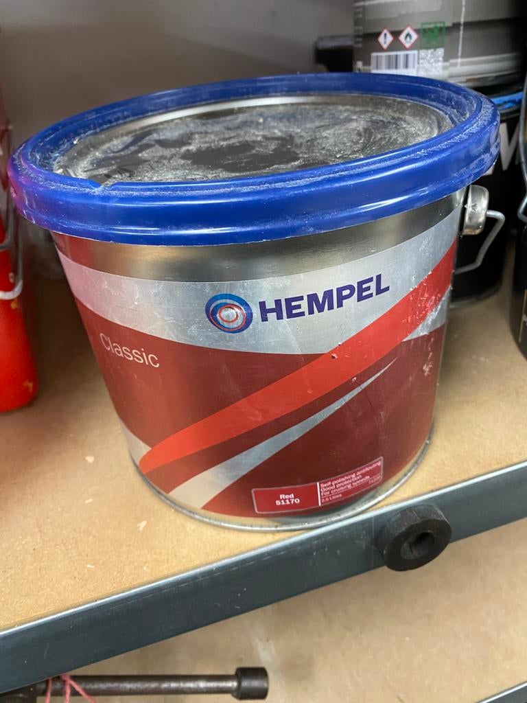 Hempel Classic Antifouling rood 2,5l, Ophalen, Nieuw, Verven
