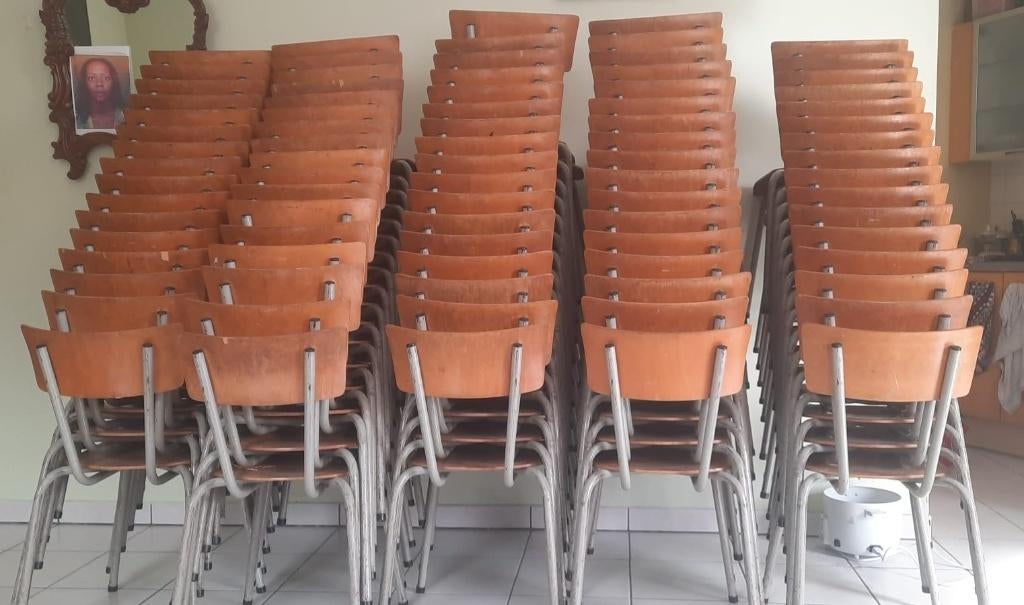 bruine houten stoelen, Huis en Inrichting, Stoelen, Ophalen, Gebruikt, Grijs, Vijf, Zes of meer stoelen