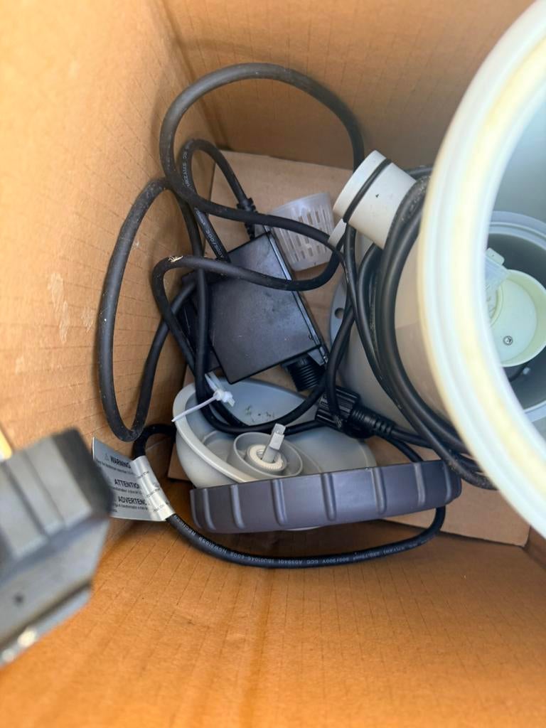 Filterpomp en voetbadje, Ophalen, Gebruikt