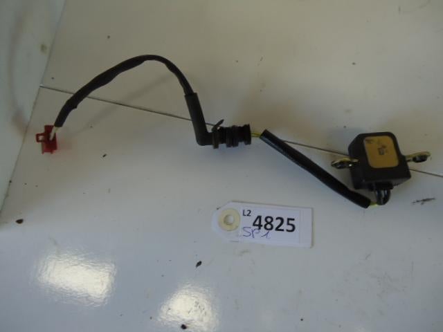 SP1 2000 - 2001 Honda Elektrische component D1-14664
